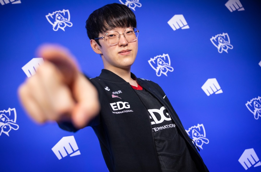 开云网站 - Scout在C9比赛中连败，突破纪录引发热议！